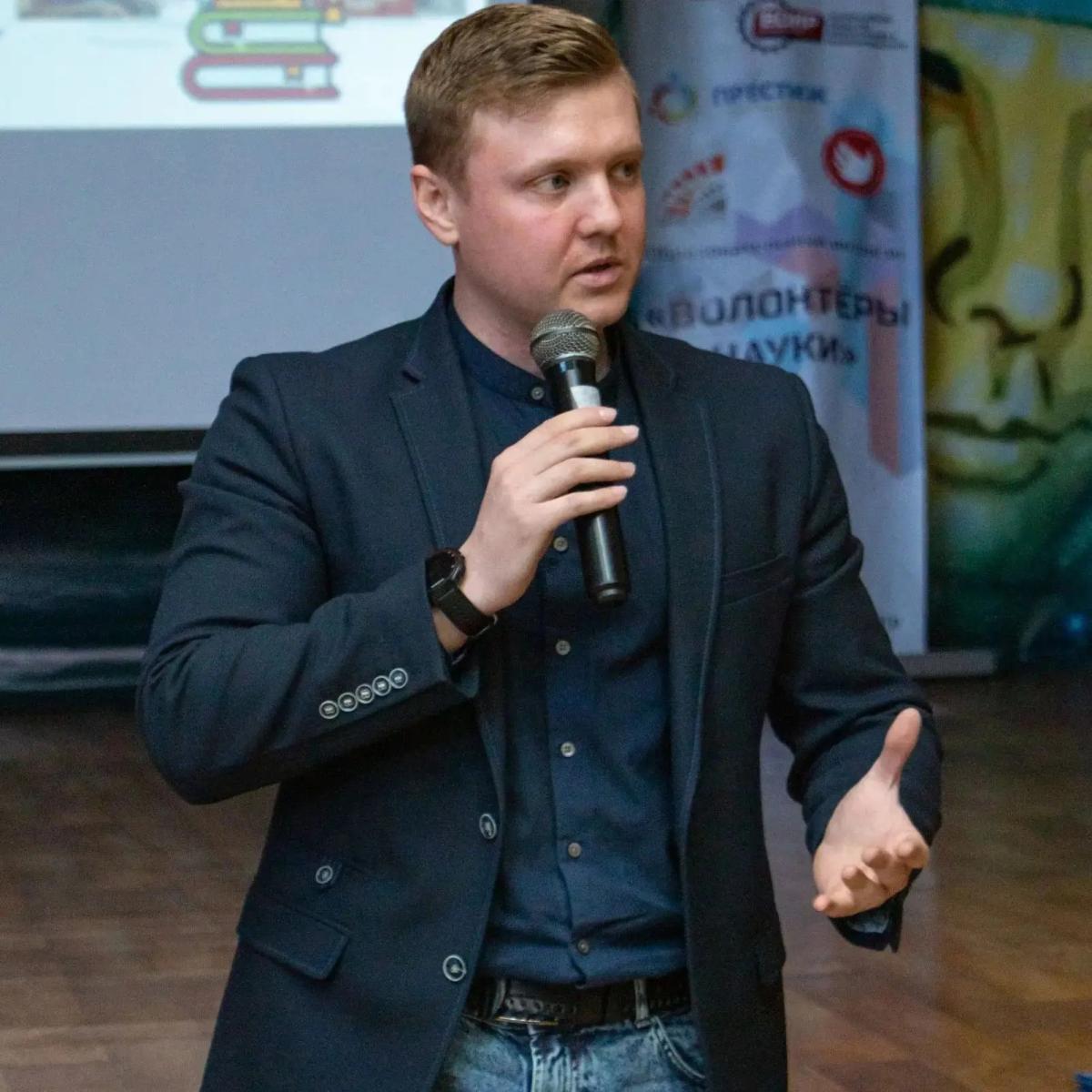 Заведующий кафедрой
